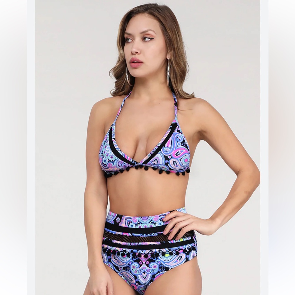 Women’s swimwear Bathing Suit Cheetah Two Piece Bikini Swimsuit NWOT Size M